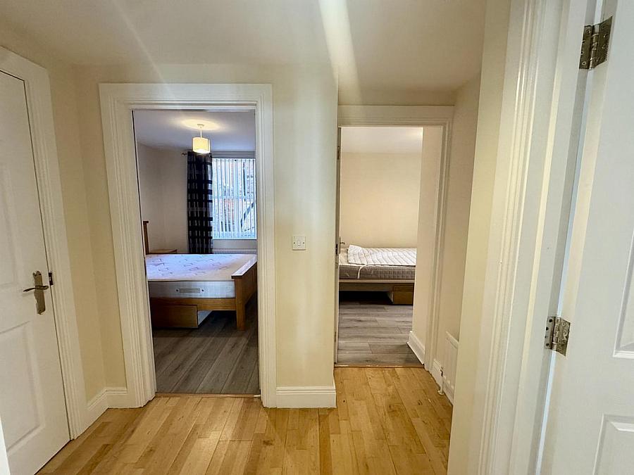 Apt 1 College Mews, 1A Rugby Road