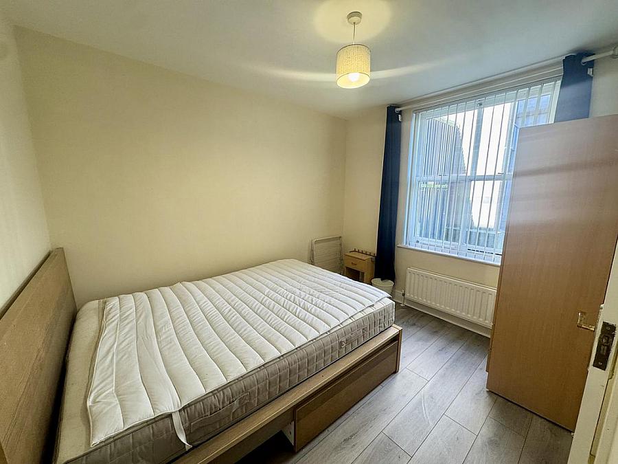 Apt 1 College Mews, 1A Rugby Road