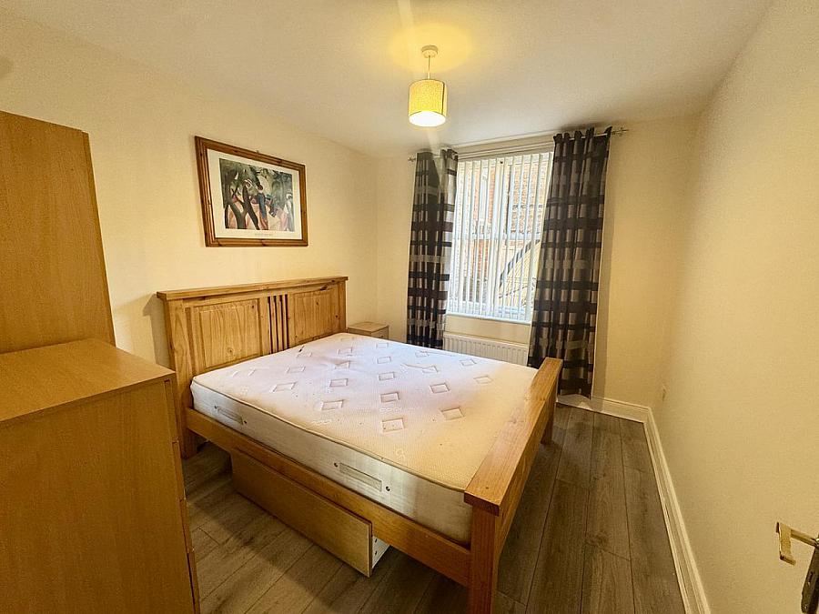 Apt 1 College Mews, 1A Rugby Road