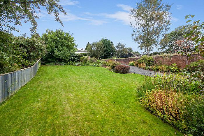 13 Edenvale Park