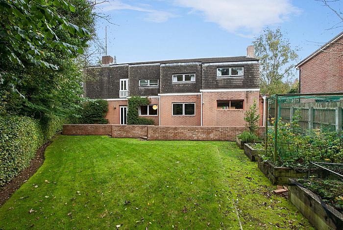 13 Edenvale Park