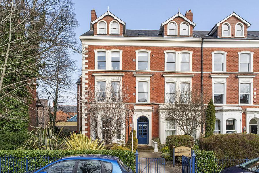 1, 14 College Gardens,belfast, BT9 6BQ