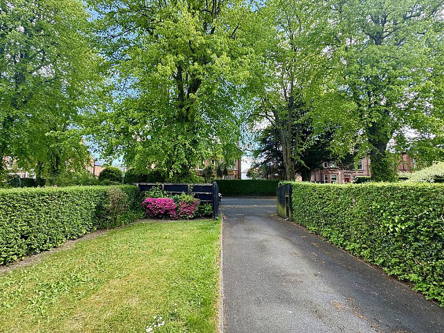 19 Knockbreda Park