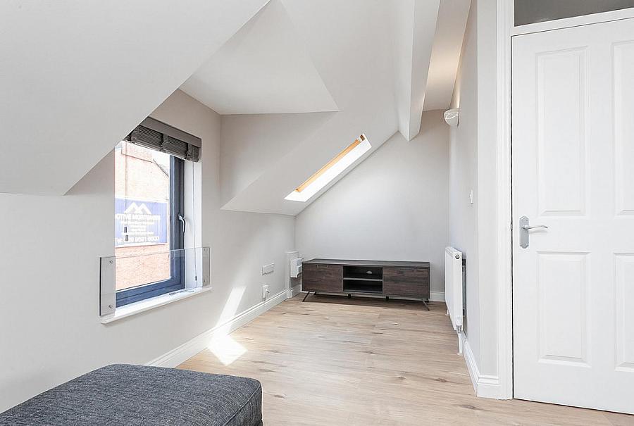 Flat C, 2 Surrey Street