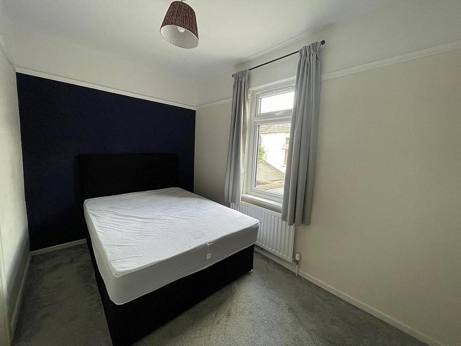 32 Mayfield Street