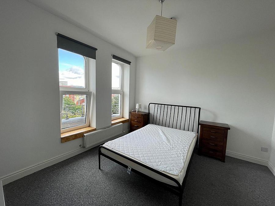 14c Lisburn Road