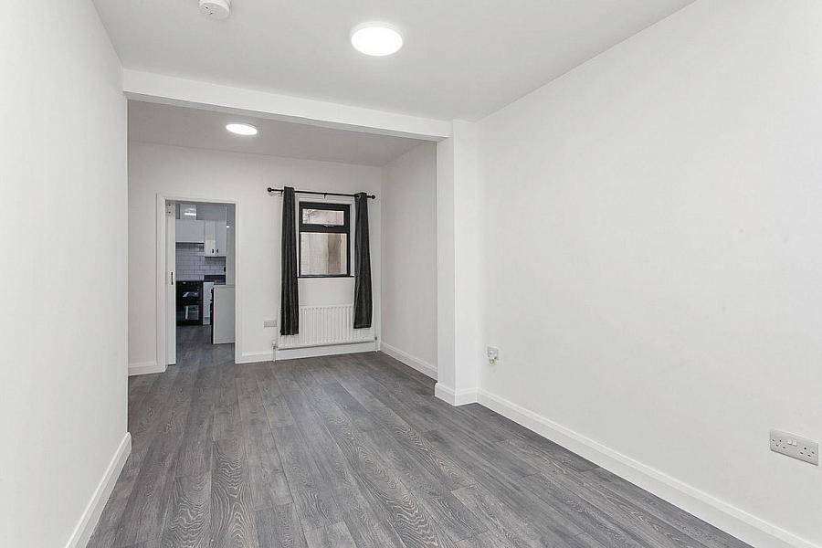 21 Bloomfield Street