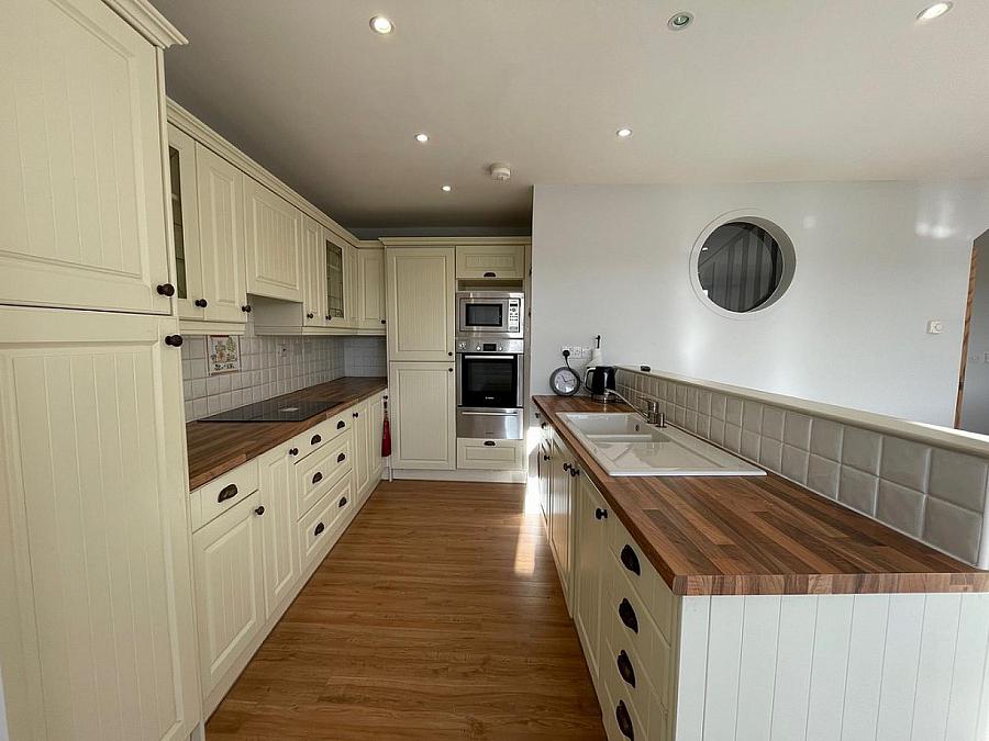 Haycart Cottage, 48 Knockany Road