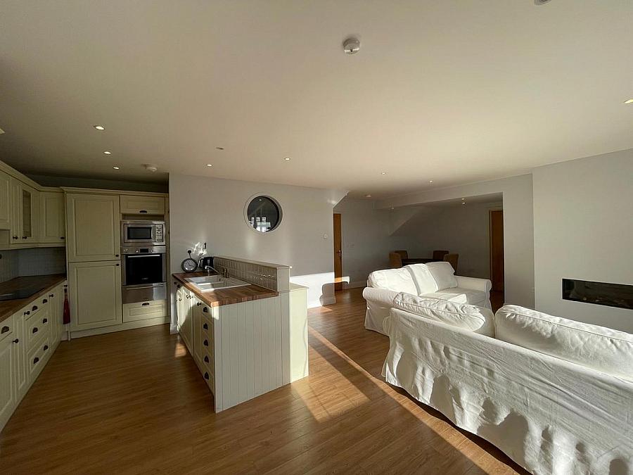 Haycart Cottage, 48 Knockany Road