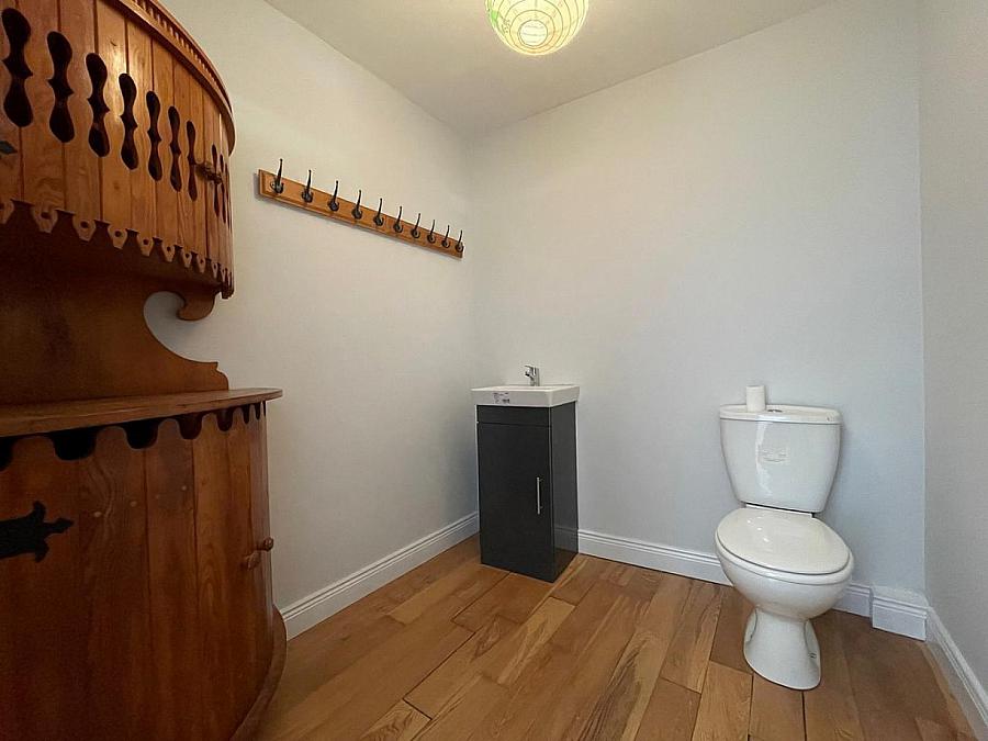 Haycart Cottage, 48 Knockany Road