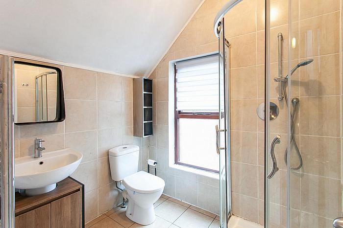 Apartment 3, 97 Malone Road