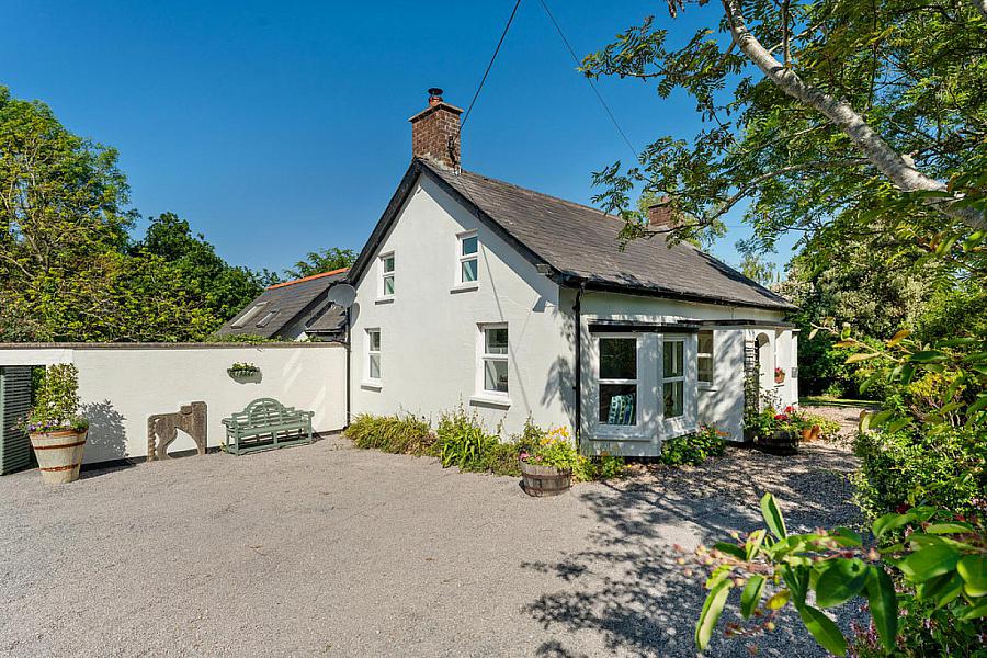 29 Manse Road