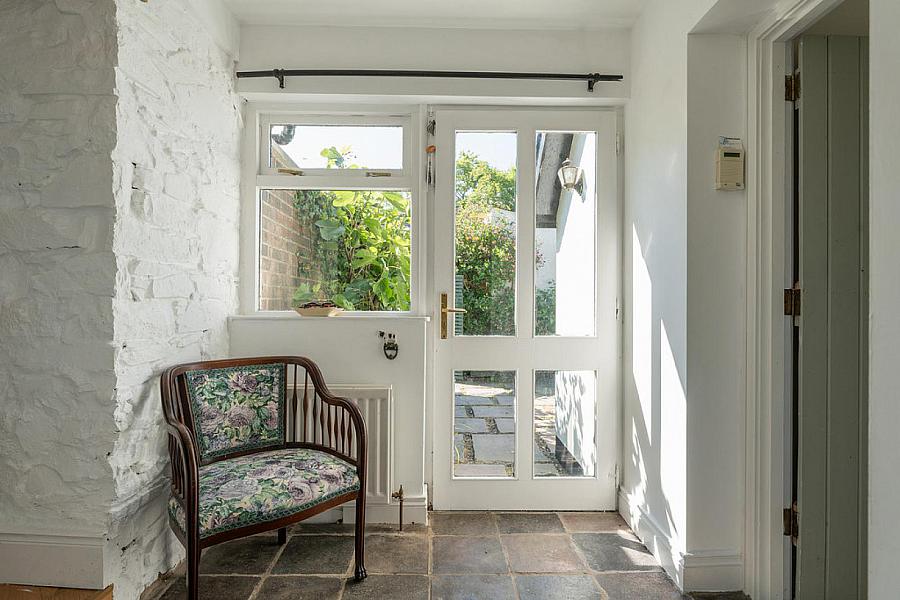 29 Manse Road