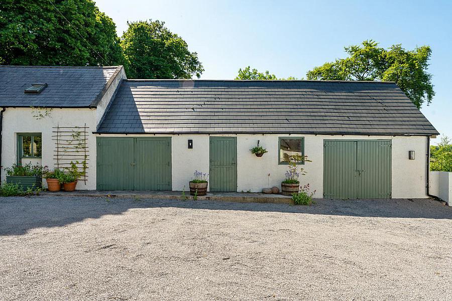 29 Manse Road