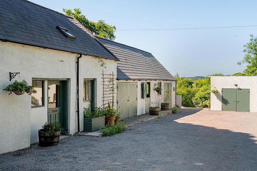 29 Manse Road