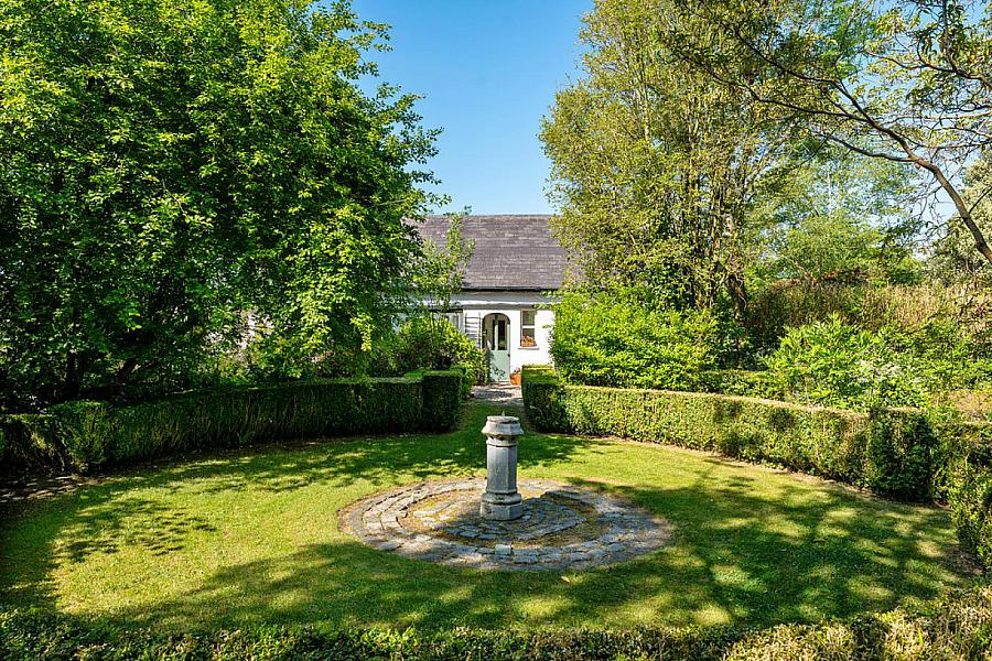 29 Manse Road