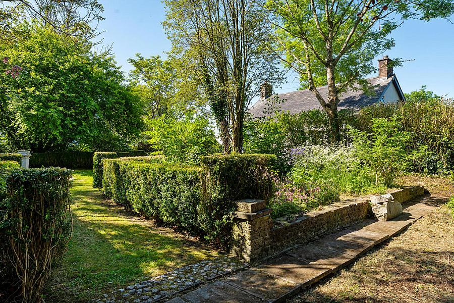 29 Manse Road