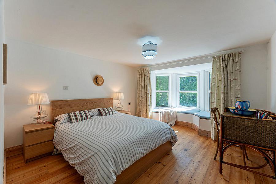 29 Manse Road