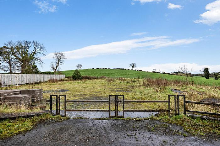 Site @, 75 Back Road