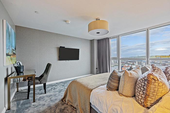 25-06 Obel, 62 Donegall Quay