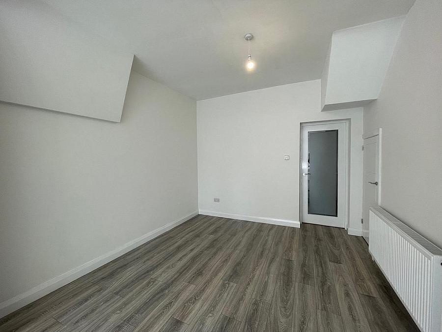 1 Larkstone Street