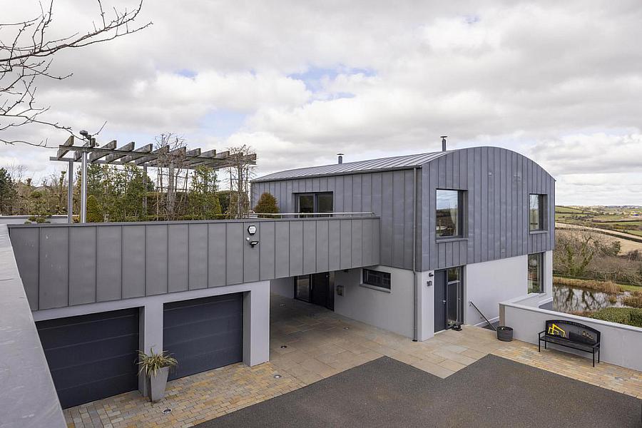 Robinsview, 94a Monlough Road