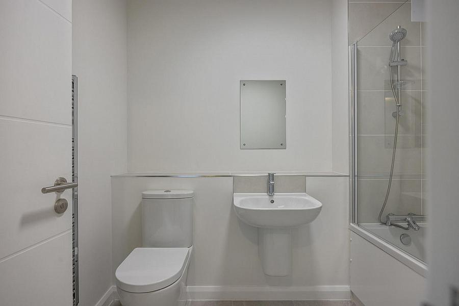Apt 1, 1 Kings Hall Road