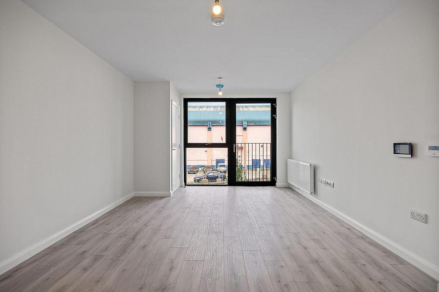 Apt 1, 1 Kings Hall Road