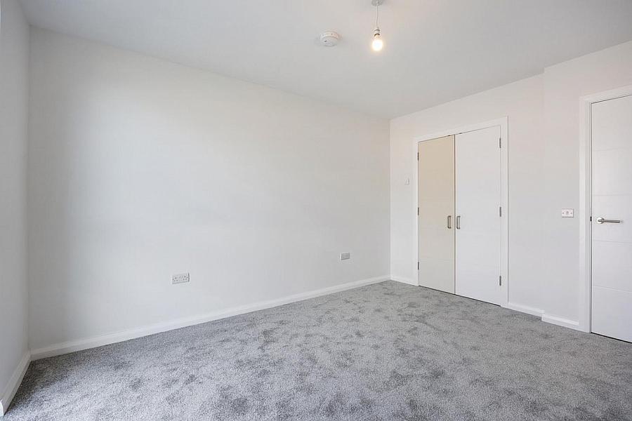 Apt 1, 1 Kings Hall Road