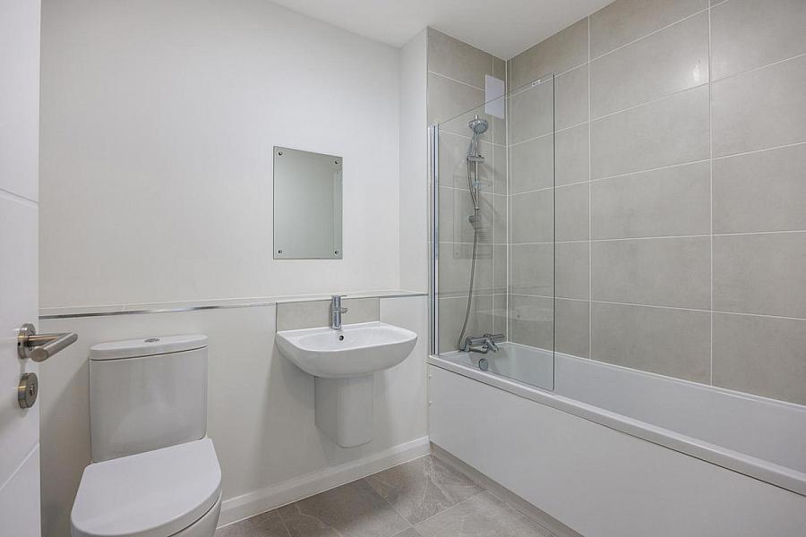 Apt 1, 1 Kings Hall Road