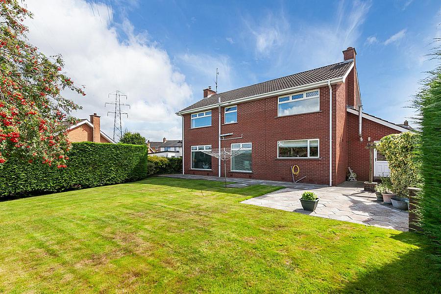 122 Trossachs Drive