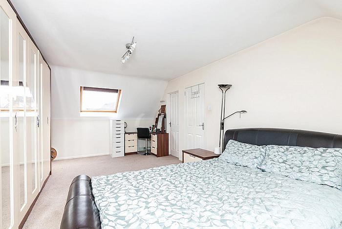 45 Laurelgrove Dale