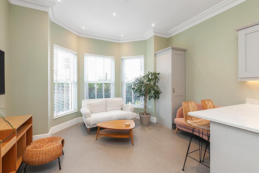 Flat 3 Furnisher House, 19 Windsor Avenue