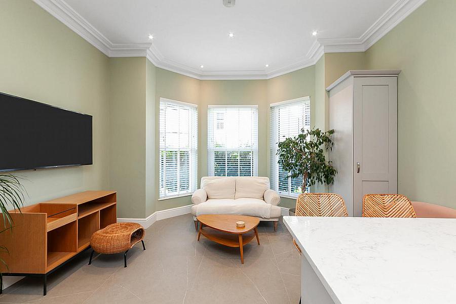 Flat 3 Furnisher House, 19 Windsor Avenue