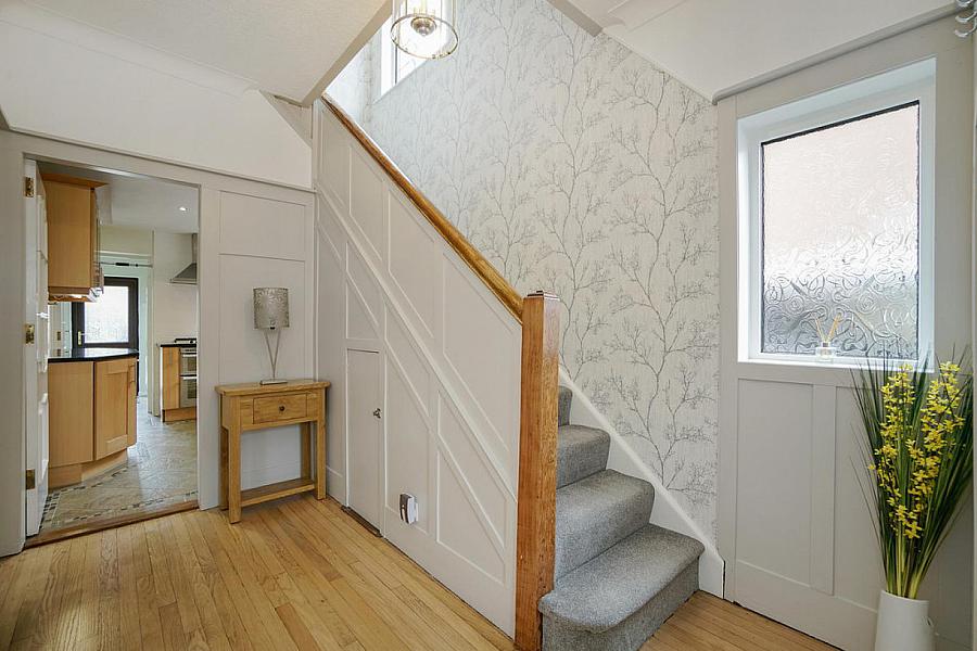 7 Orpen Drive