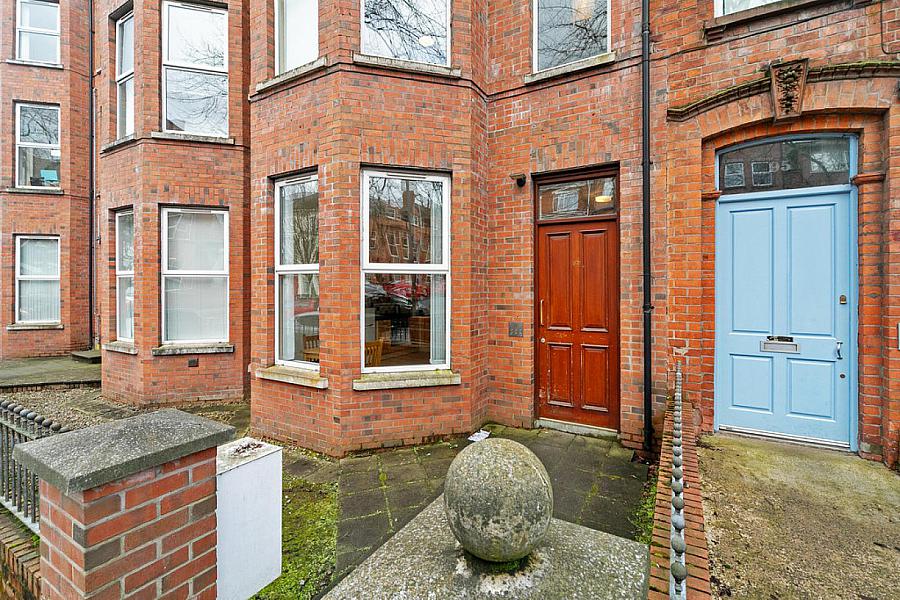 Apt 1, 97 Eglantine Avenue