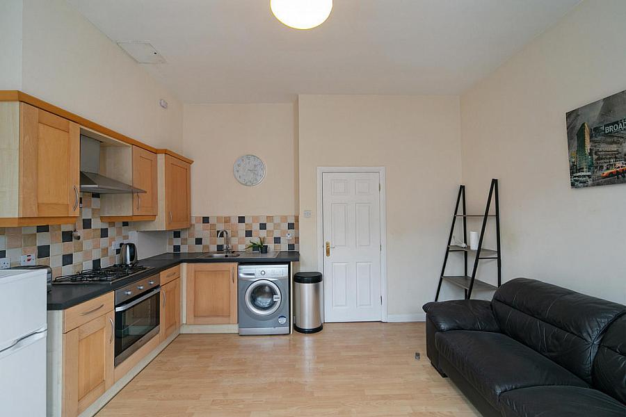 Apt 1, 97 Eglantine Avenue