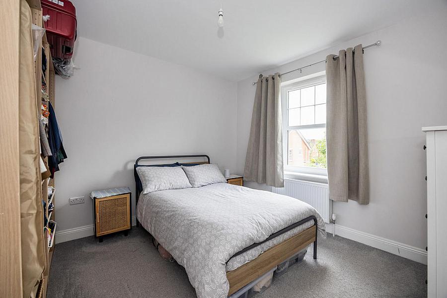 37 Sir Richard Wallace Crescent