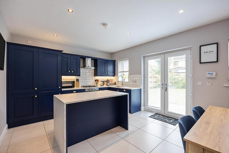 37 Sir Richard Wallace Crescent