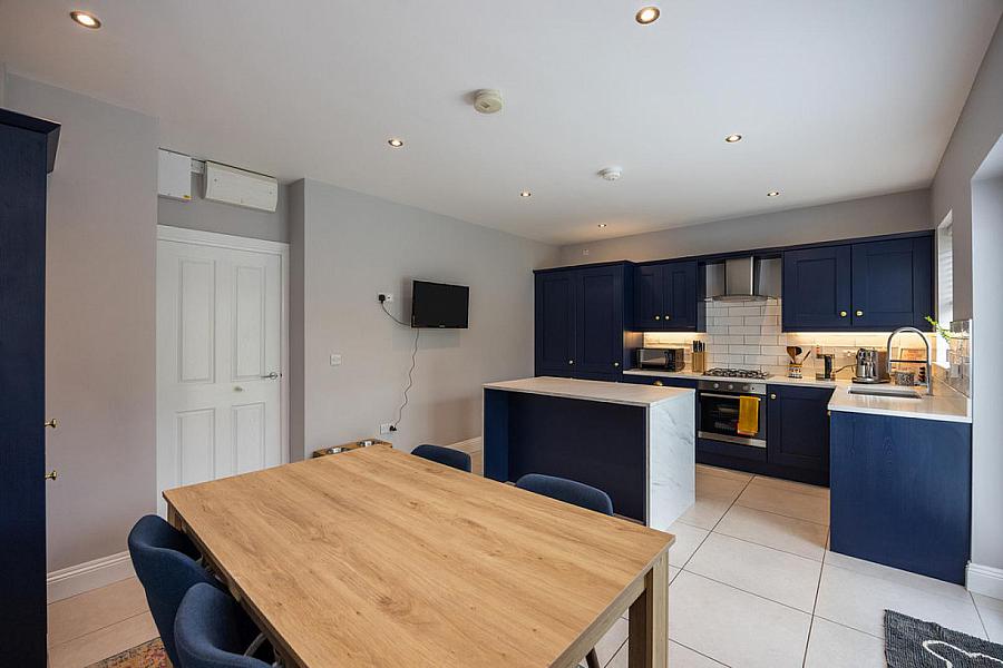 37 Sir Richard Wallace Crescent