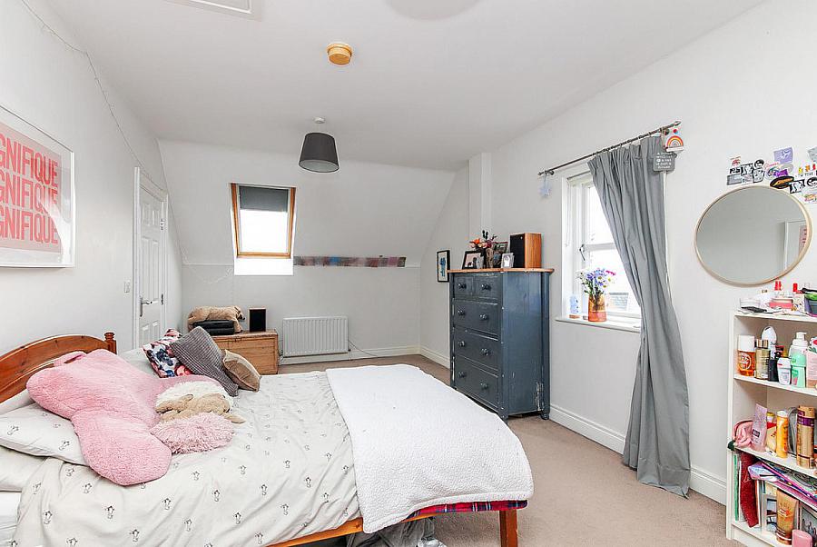 9 Danesfort Park South