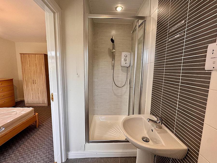 Apt 16 4 Greenwich Mews