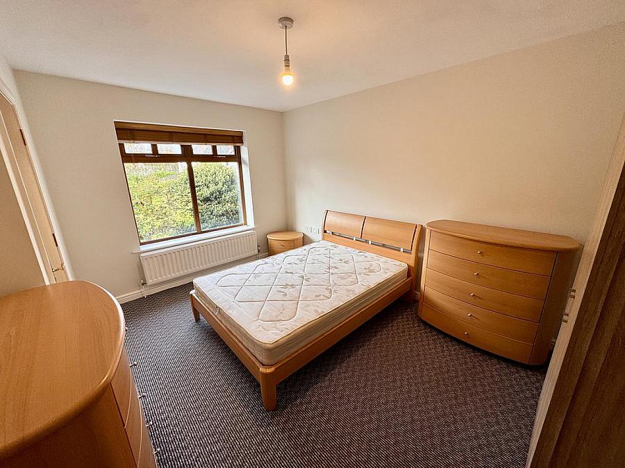 Apt 16 4 Greenwich Mews