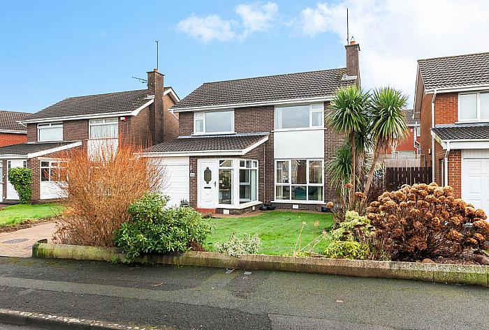 94 Trossachs Drive