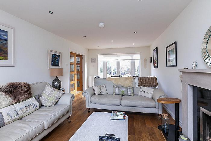 94 Trossachs Drive