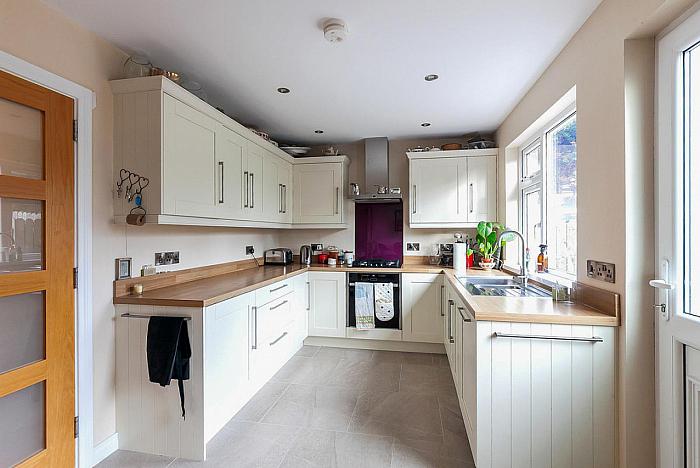 94 Trossachs Drive