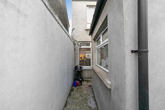140 Donnybrook Street