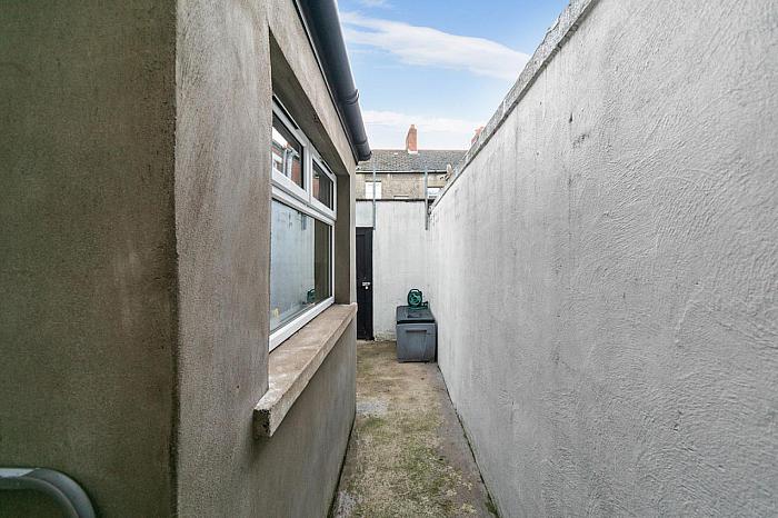 140 Donnybrook Street