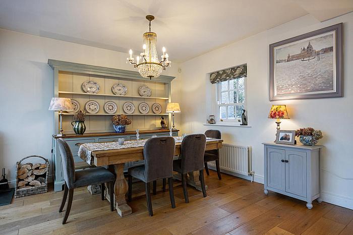 10 Eglantine Demesne Road