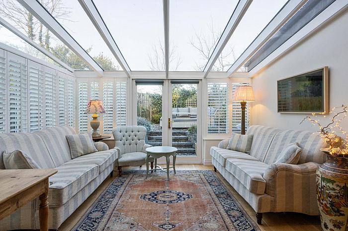 10 Eglantine Demesne Road